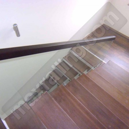 Стъклени парапети